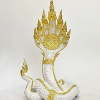 ใบตอง+พญานาค11เศียรร่าง1=จันทร์ณัฐแก้ว