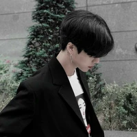 เจเจ{บอดี้การ์ดคนสนิทของพ.น}