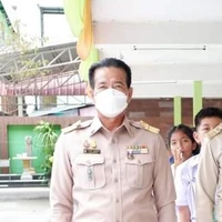 เปรม(ผ.อโรงเรียน)