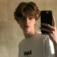 ไมเคิล:แวมไพร์