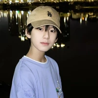 曼玉霄  ❨ ตอนเด็ก ❩ 。