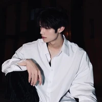 คีน(พ่อพระเอก)​