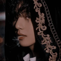 Taehyung/Supreme Royal Omega