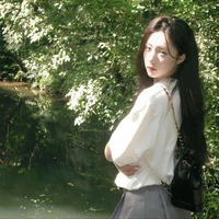 CLARA NADINE INEZTANIA.