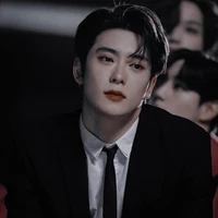 เทย์เลอร์(พ่อนางเอก)
