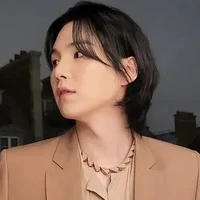 JEON YOONGI (SUGA)