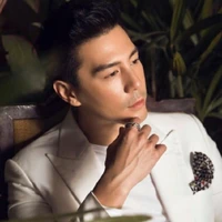 เศรษฐา(พ่อพระเอก)