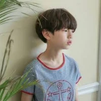 เหนือ(คนกลาง)