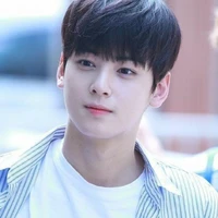 คิน(รุ่นพี่)