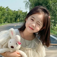 Kaneysha [ Kecil ]
