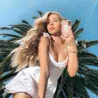 Karla Martines ( novia de Erick)