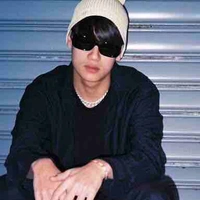 หนึ่ง[เพื่อนพระเอก]
