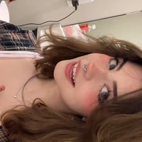 ม่อน