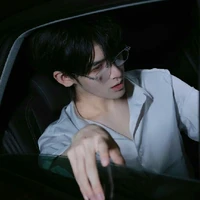 เบส(พี่ชายพระเอก)