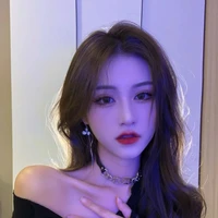 ลิลลี่ กระหรี่