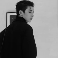 ธันวา(พ่อ พ.อ)💛