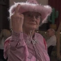 ยายน้อย(ยายของเกรซลิน)