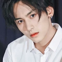 จางหรงเจ๋อ