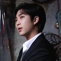 Namjoon *alfa dominante*