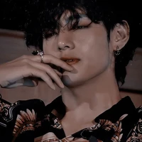 ไอเด็น//พระเอก