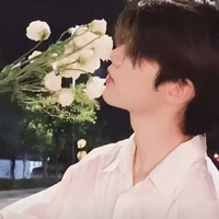 ยูโร(เพื่อนพระเอก+แฟนแก้ม)
