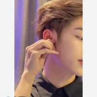 เฟยๆ//แม่ น.อ.
