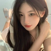 พลอย⭐ (คน)