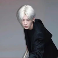 อนันตชัย+พ่อพระเอก+แวมไพร์