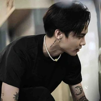 คิว(พี่ชายธาม)