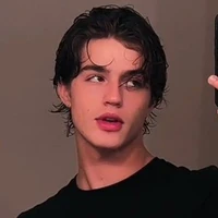 Davian Miles (25 años)