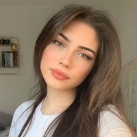 Elynn Dunne (24 años)
