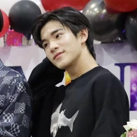 โฟต้า (น.อ)
