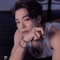 Lee Jeno ( dad haechan)
