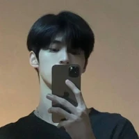 เหนือ|พระเอก