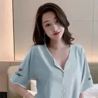 อาริน (น้าของฟิล์ม+หมอผี)