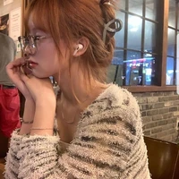 สร้อยเขม.