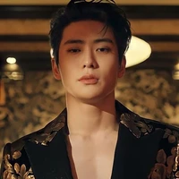 นาคา (พ่อพระเอก)