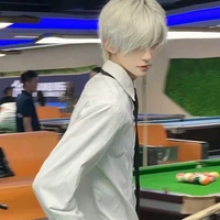 อาเธอร์(พระเอก)