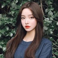 พลอยใส