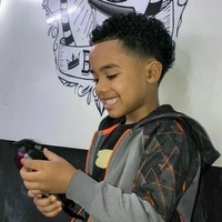 dylan (7 anos)