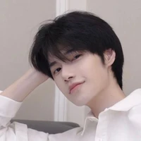 ไวท์-นายเอก