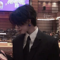 ซิกเกอร์☄️ (พระเอก)