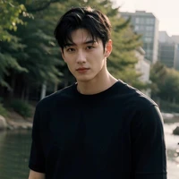 ไซลาส(คนสนิทพระเอก)