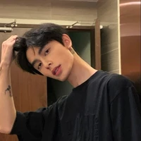 อาร์ม(พระเอก+เจ้าหนี้ของ น.อ)