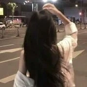อี มิ้น"สุดซอย"