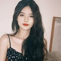 พลอย
