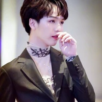 กร//เพื่อนนอ