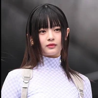 Jeon Hanni(Cousin)