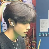 พี่ชาย​ น.อ​ พร้อม​