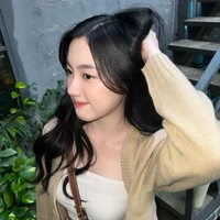 พลอย